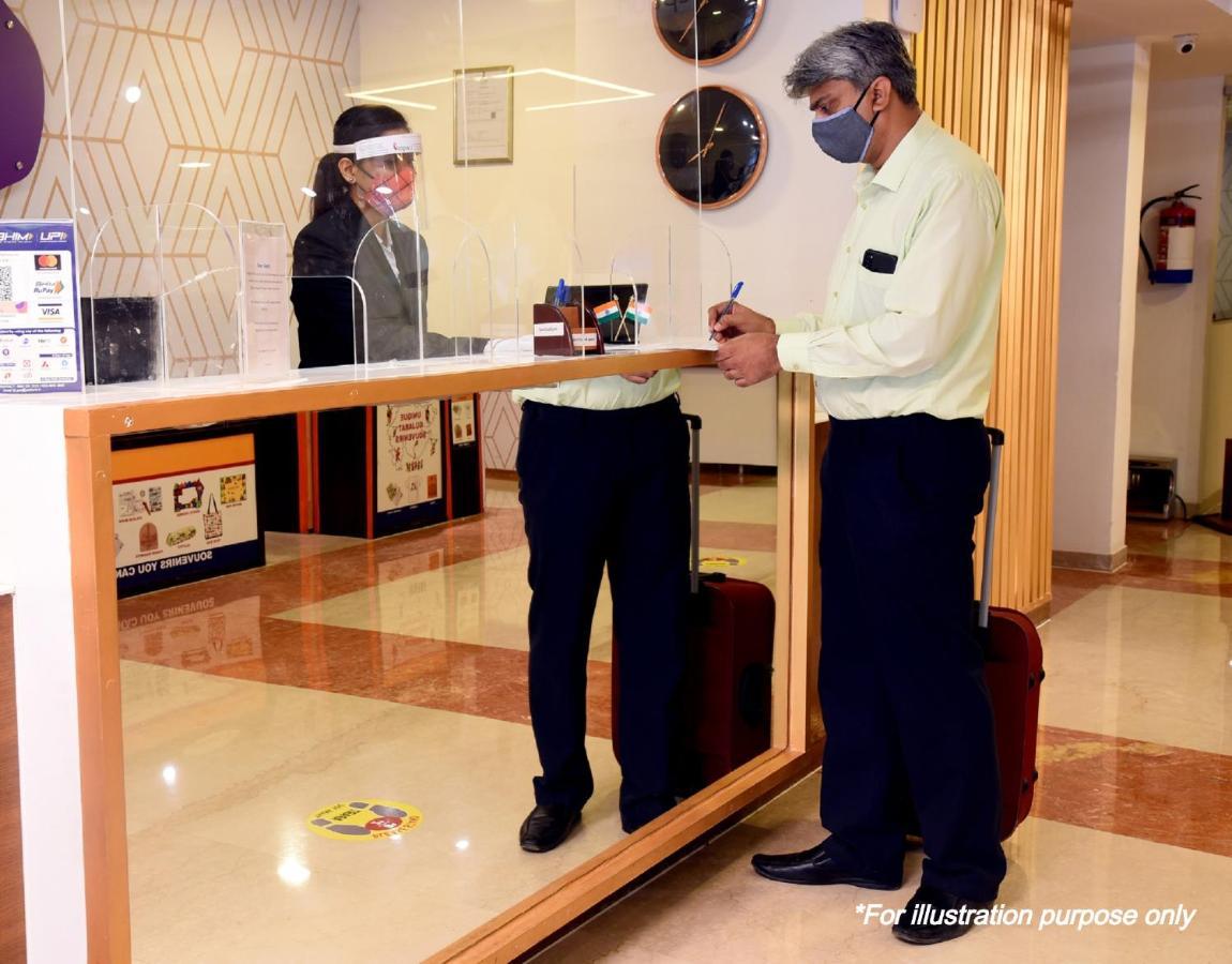 Oyo Galaxy Plaza Hotell Ghaziabad Eksteriør bilde