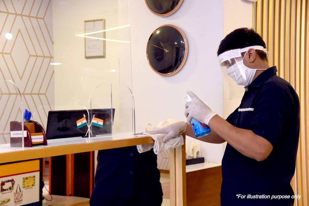 Oyo Galaxy Plaza Hotell Ghaziabad Eksteriør bilde