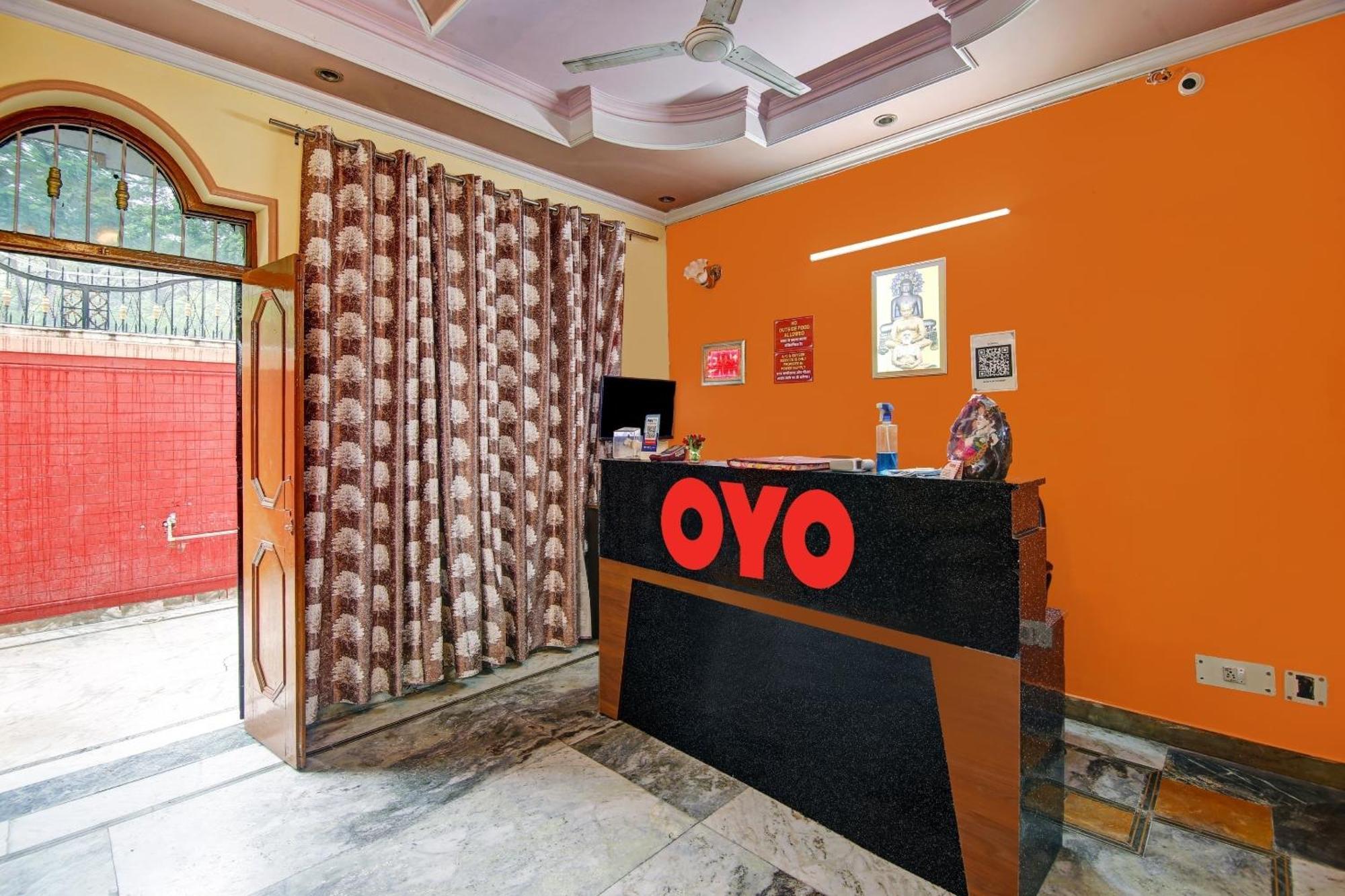 Oyo Galaxy Plaza Hotell Ghaziabad Eksteriør bilde